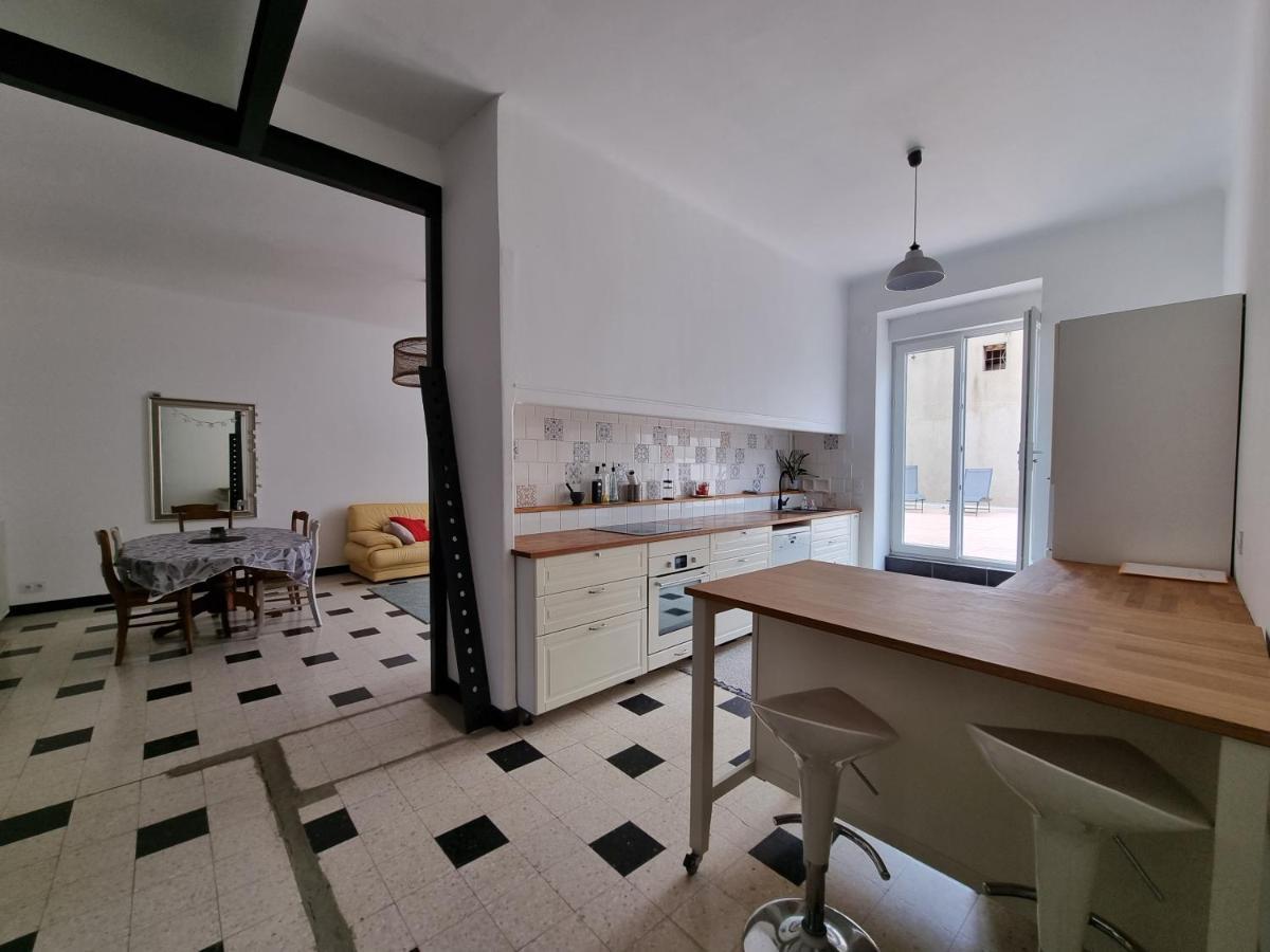 T4- Terrasse 50M², Garage, Centre-Ville Narbonne Luaran gambar
